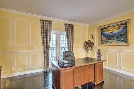 office area featuring ornamental molding