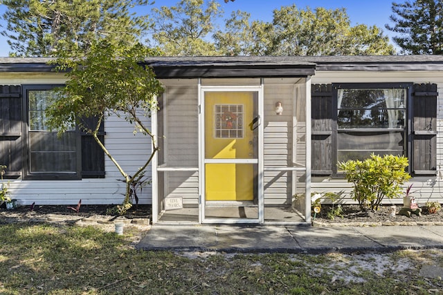 view of property entrance