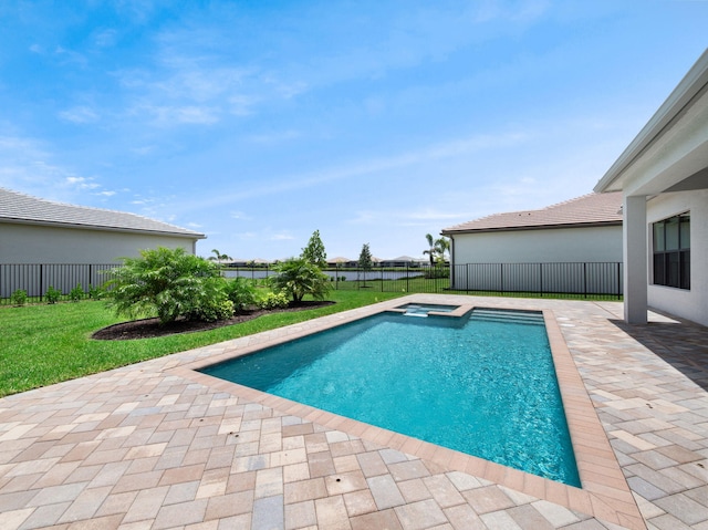 11282 SW Sea Cove Ln, Port Saint Lucie, FL 34987 - view of pool featuring a patio area and a pool with connected hot tub