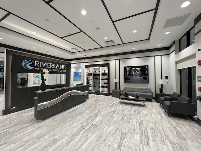 11282 SW Sea Cove Ln, Port Saint Lucie, FL 34987 - lobby featuring recessed lighting