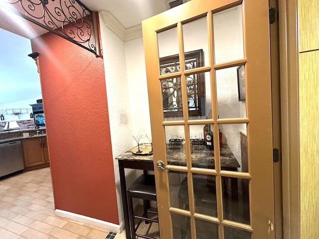 17976 88th Rd N, Loxahatchee, FL 33470 - wine room featuring a textured wall