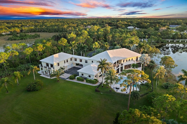 view of aerial view at dusk