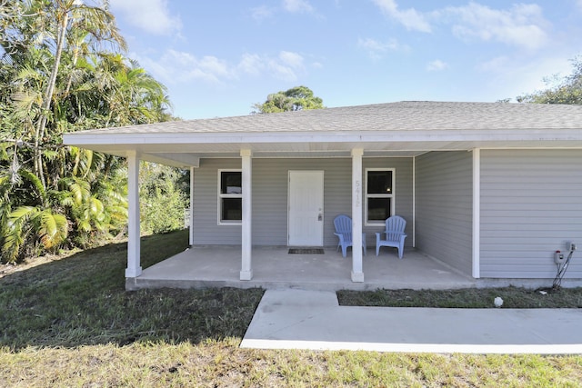 view of patio / terrace with covered porch