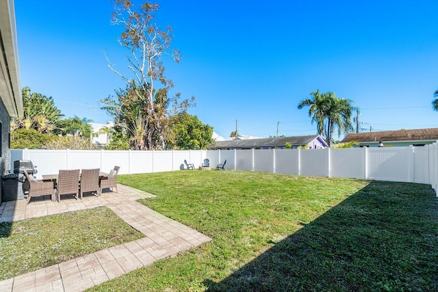 view of yard with a patio