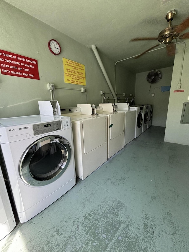 washroom with ceiling fan and washing machine and dryer