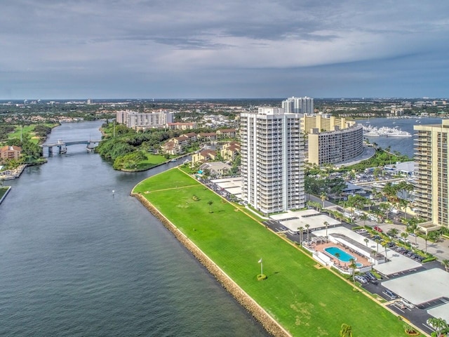 bird's eye view with a water view