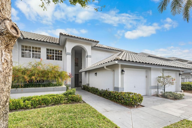 view of front of house with a garage