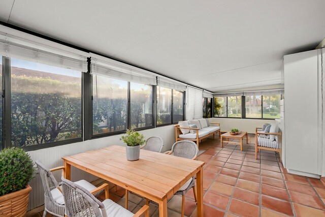 view of sunroom / solarium