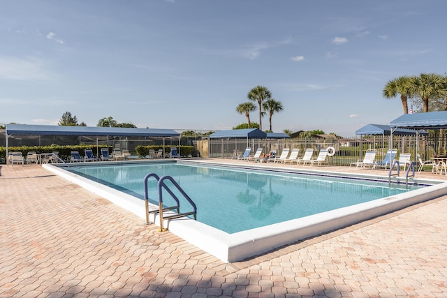 view of swimming pool