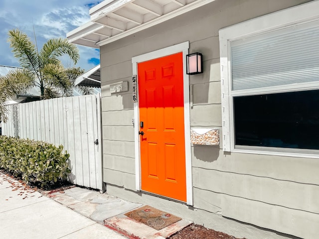 view of property entrance