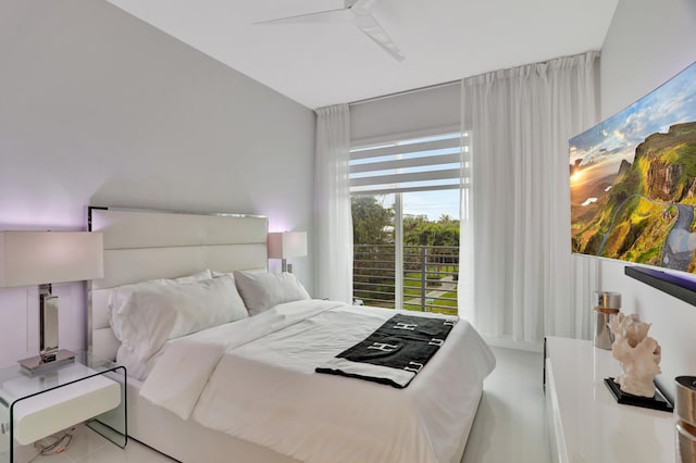 bedroom with ceiling fan