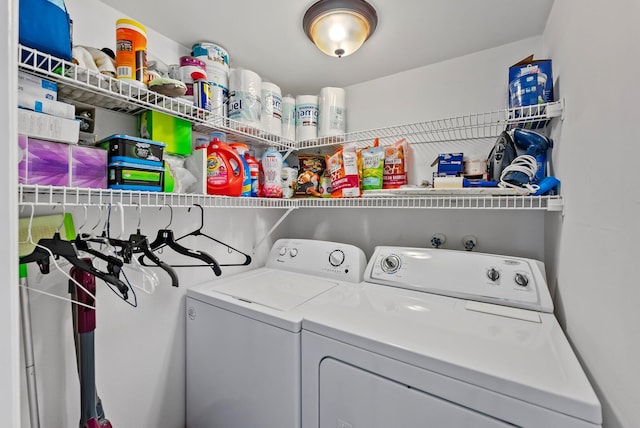 laundry area featuring washer and clothes dryer