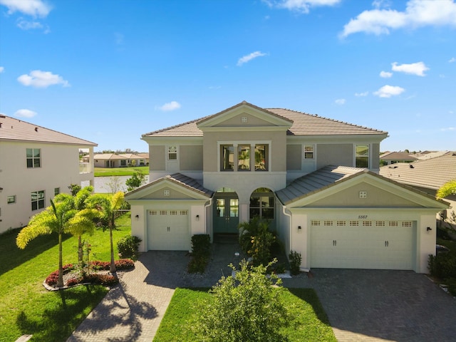 view of front of home with a front lawn