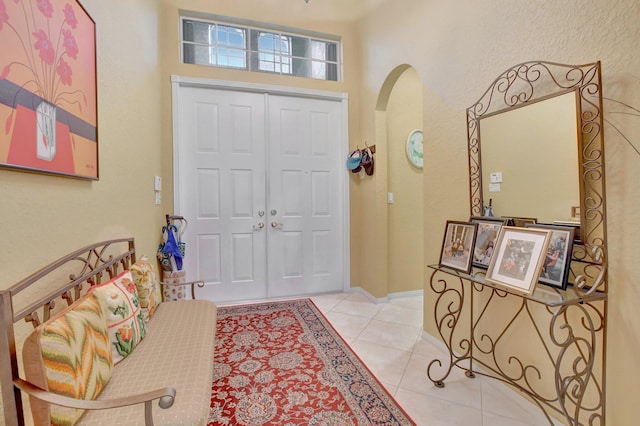 view of tiled entryway