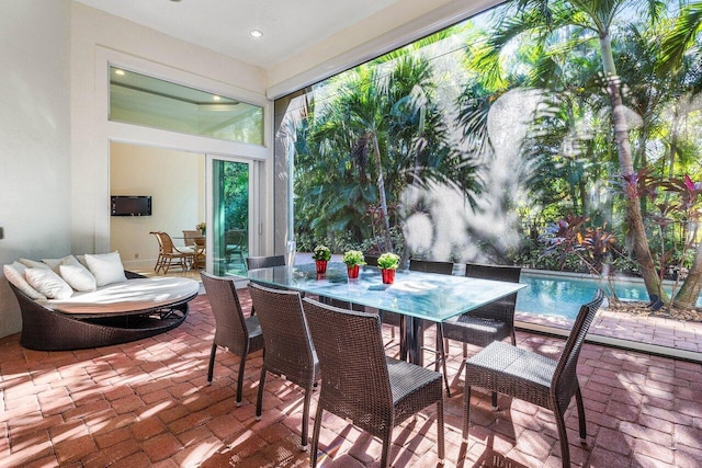 view of sunroom / solarium