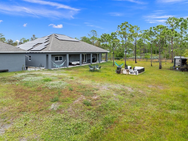 view of yard featuring a patio