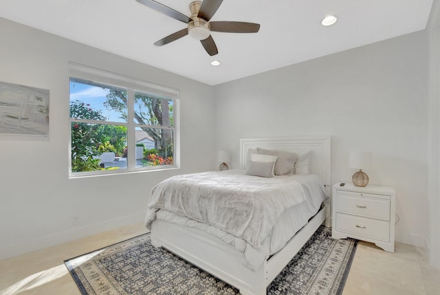 bedroom featuring ceiling fan