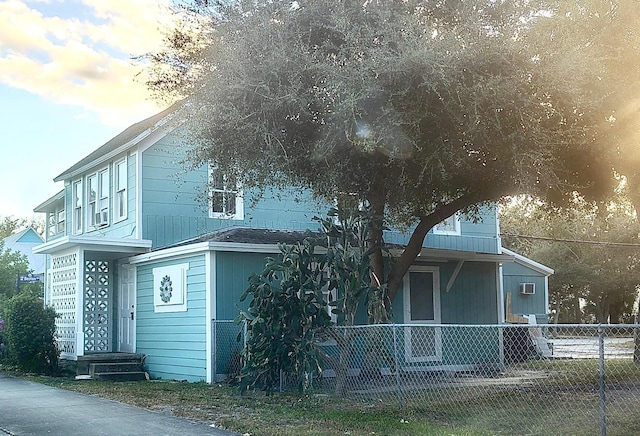 view of front facade