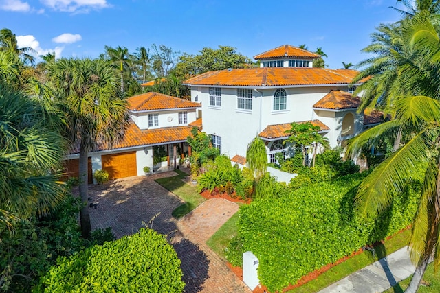 view of front of house with a garage