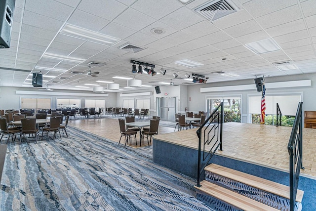 dining room with ceiling fan