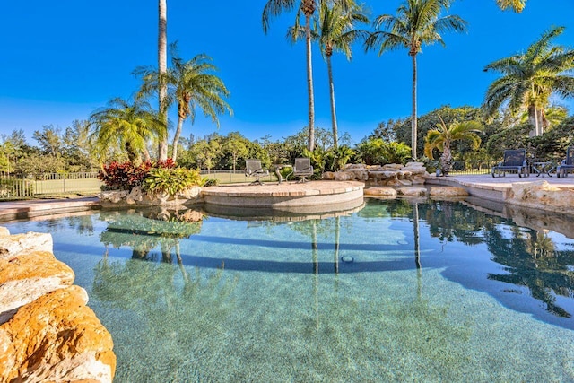 view of swimming pool