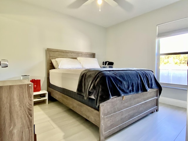 bedroom featuring ceiling fan