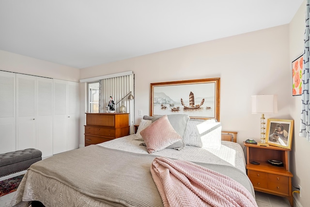 bedroom featuring a closet