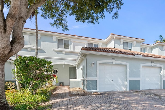 view of front of house with a garage