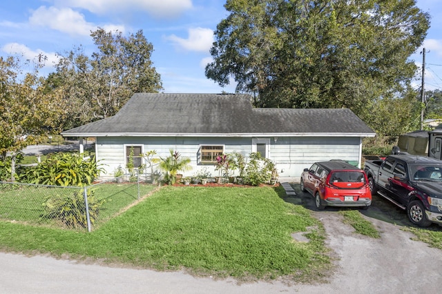 exterior space featuring a lawn