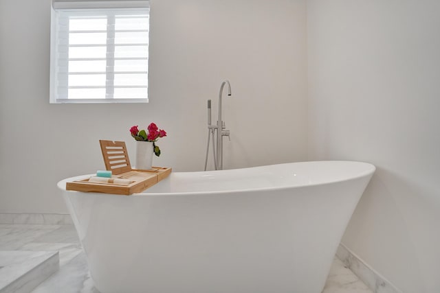 bathroom featuring a bathtub