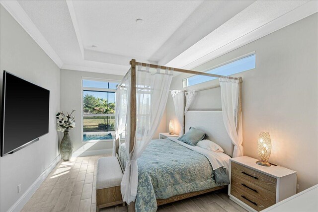 full bath with vanity, visible vents, recessed lighting, a shower stall, and toilet