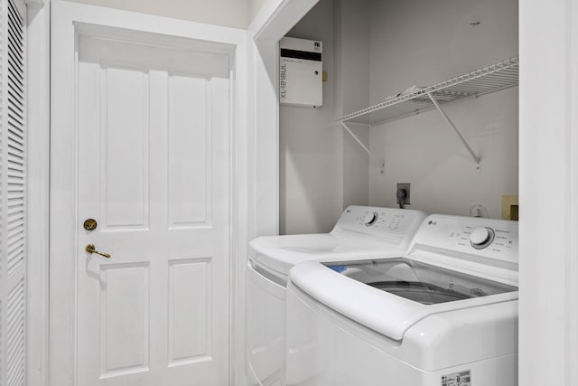 laundry area featuring washer and clothes dryer