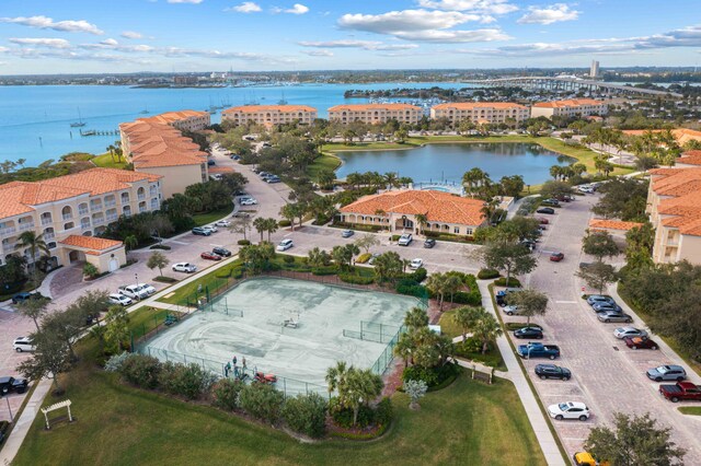 bird's eye view featuring a water view