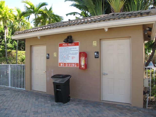 view of entrance to property