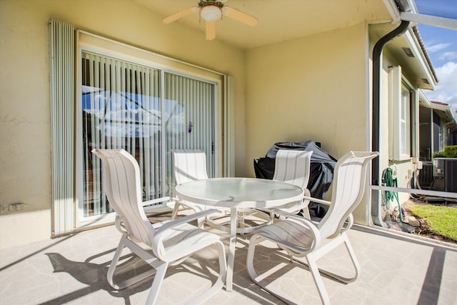 view of patio with ceiling fan