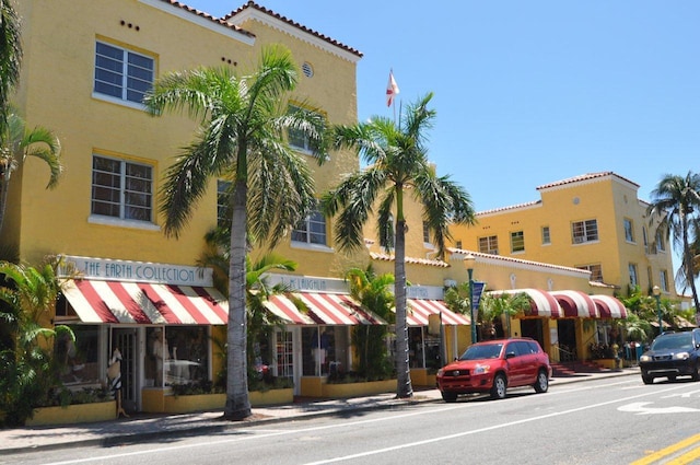 view of building exterior