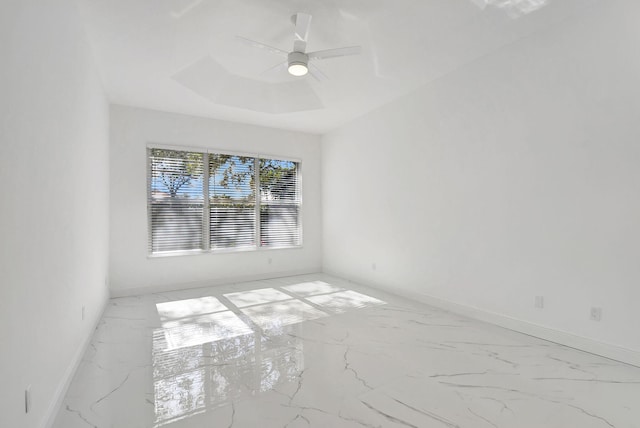 empty room with ceiling fan