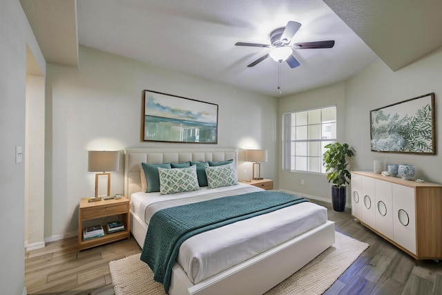 bedroom featuring ceiling fan