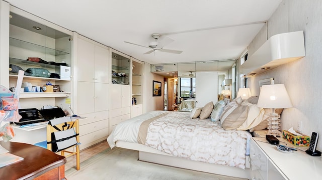 bedroom featuring ceiling fan