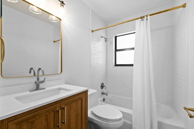 full bath featuring toilet, vanity, and shower / bathtub combination with curtain