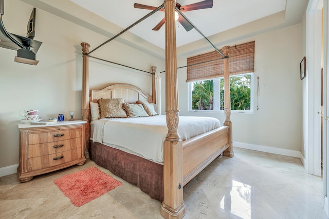 bedroom with ceiling fan