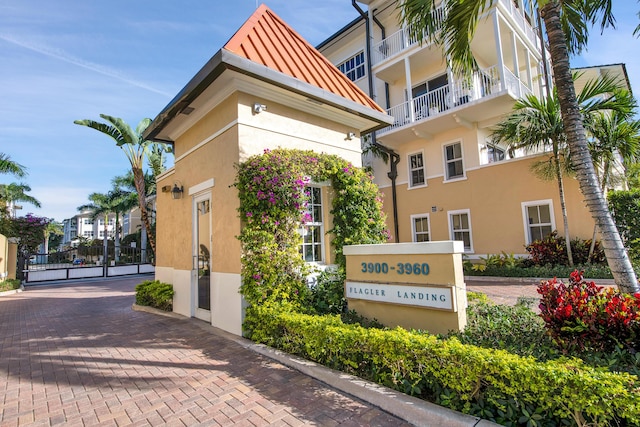 view of building exterior