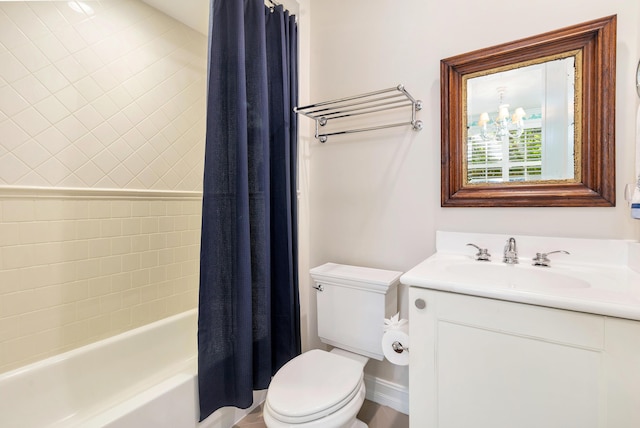 full bathroom with shower / tub combo with curtain, vanity, and toilet