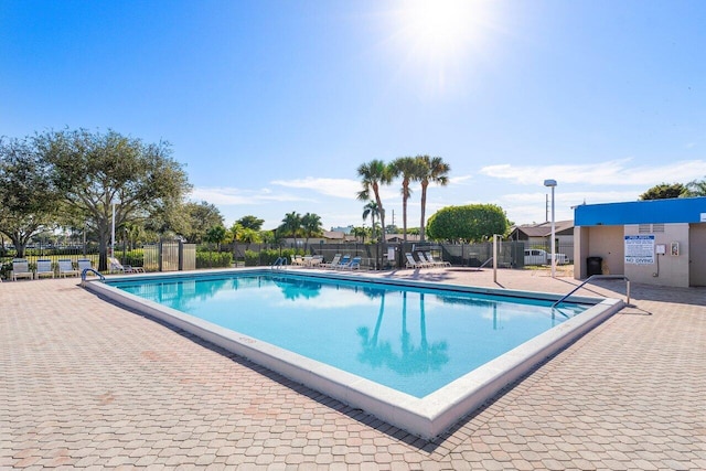 view of swimming pool