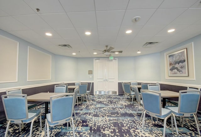 dining space with carpet flooring, recessed lighting, visible vents, and ceiling fan