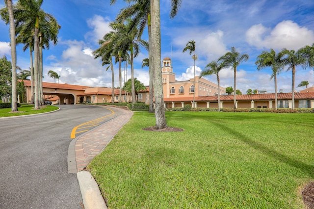 view of front of home with a front yard