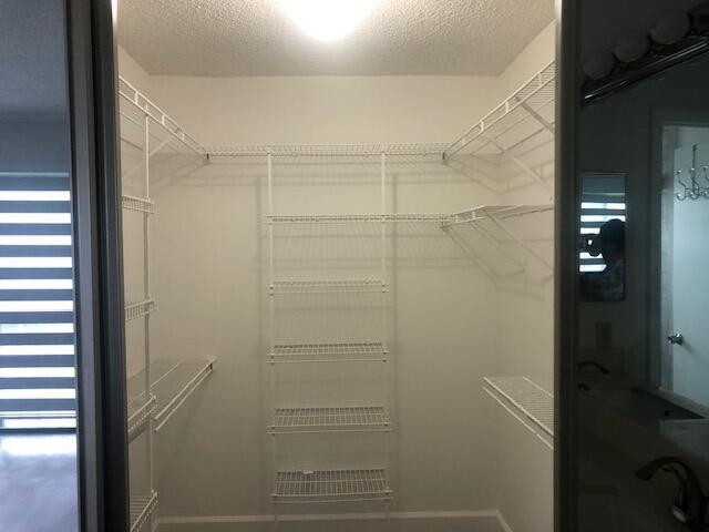 7630 Lago Del Mar Dr Unit 1, Boca Raton, FL 33433 - view of spacious closet