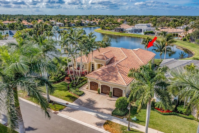 bird's eye view featuring a water view