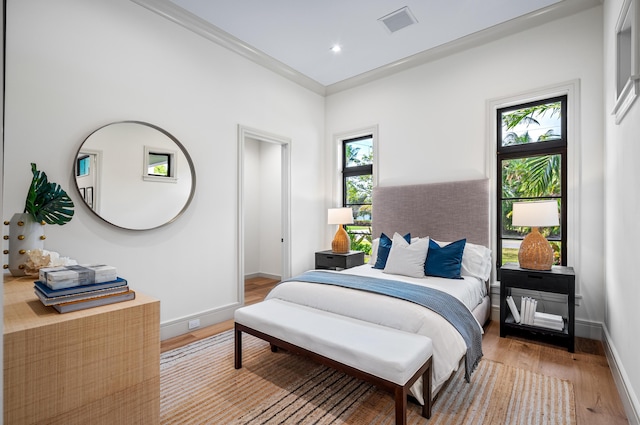 321 NW 7th St, Delray Beach, FL 33444 - bedroom with light wood-style flooring and recessed lighting