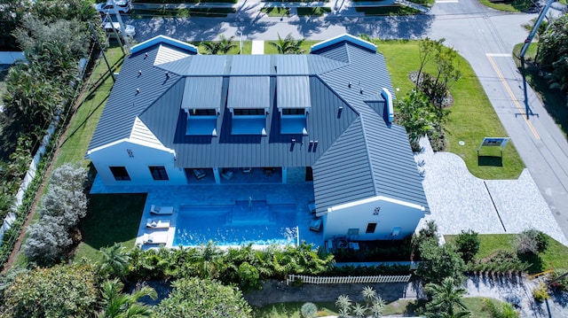321 NW 7th St, Delray Beach, FL 33444 - view of subject property with a pool